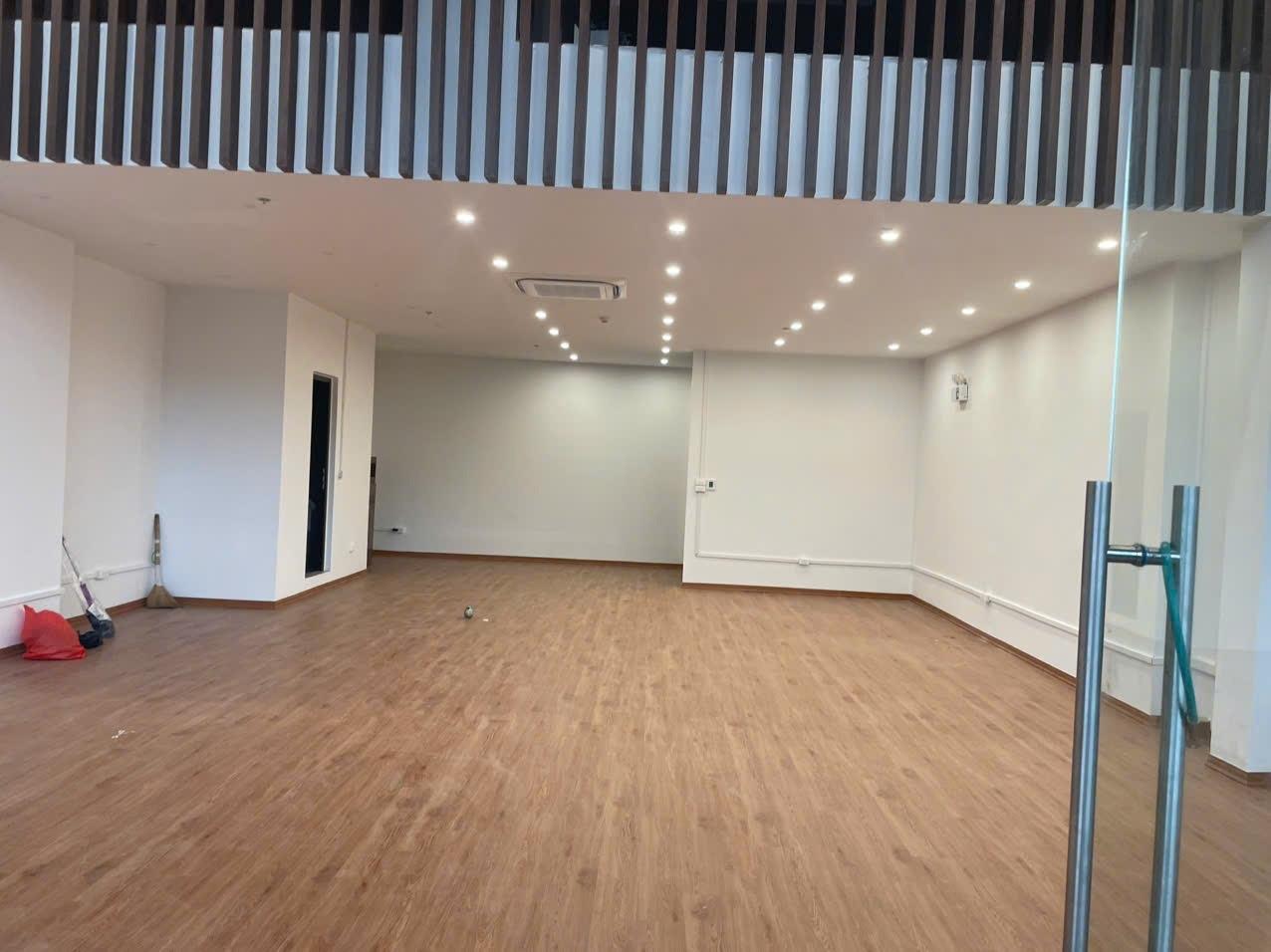 Cho thuê căn chung cư 170 m2 tại Đường Trúc - Xuân Quan - Văn Giang - Hưng Yên, giá 12 tr/tháng