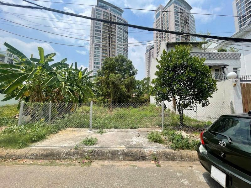 Bán đất 300 m2 tại Đường Nguyễn Văn Hưởng - Thảo Điền - Quận 2 - TP Hồ Chí Minh, giá 90 tỷ