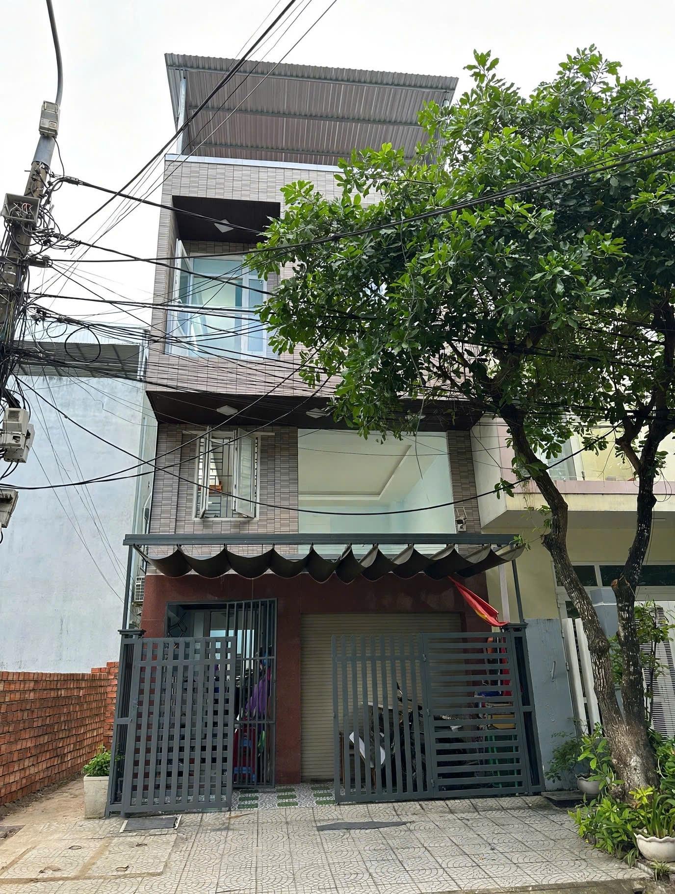 Chuyển nhượng nhà mặt phố đẹp 70 m2, hướng Đông-Bắc tại Đường Giáp Hải - Sơn Trà, giá 7,29 tỷ
