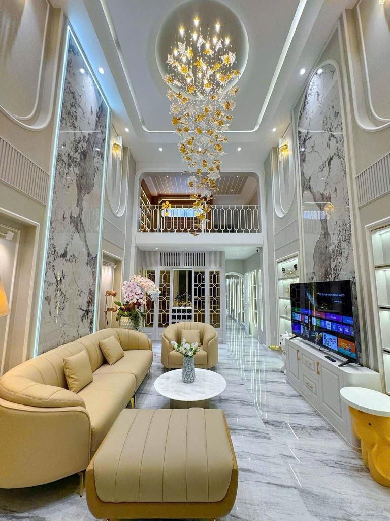 Bán gấp nhà phố 5 tầng, 79 m2 tại Phường Phú Thuận - Quận 7 - TP Hồ Chí Minh, giá 1,95 tr