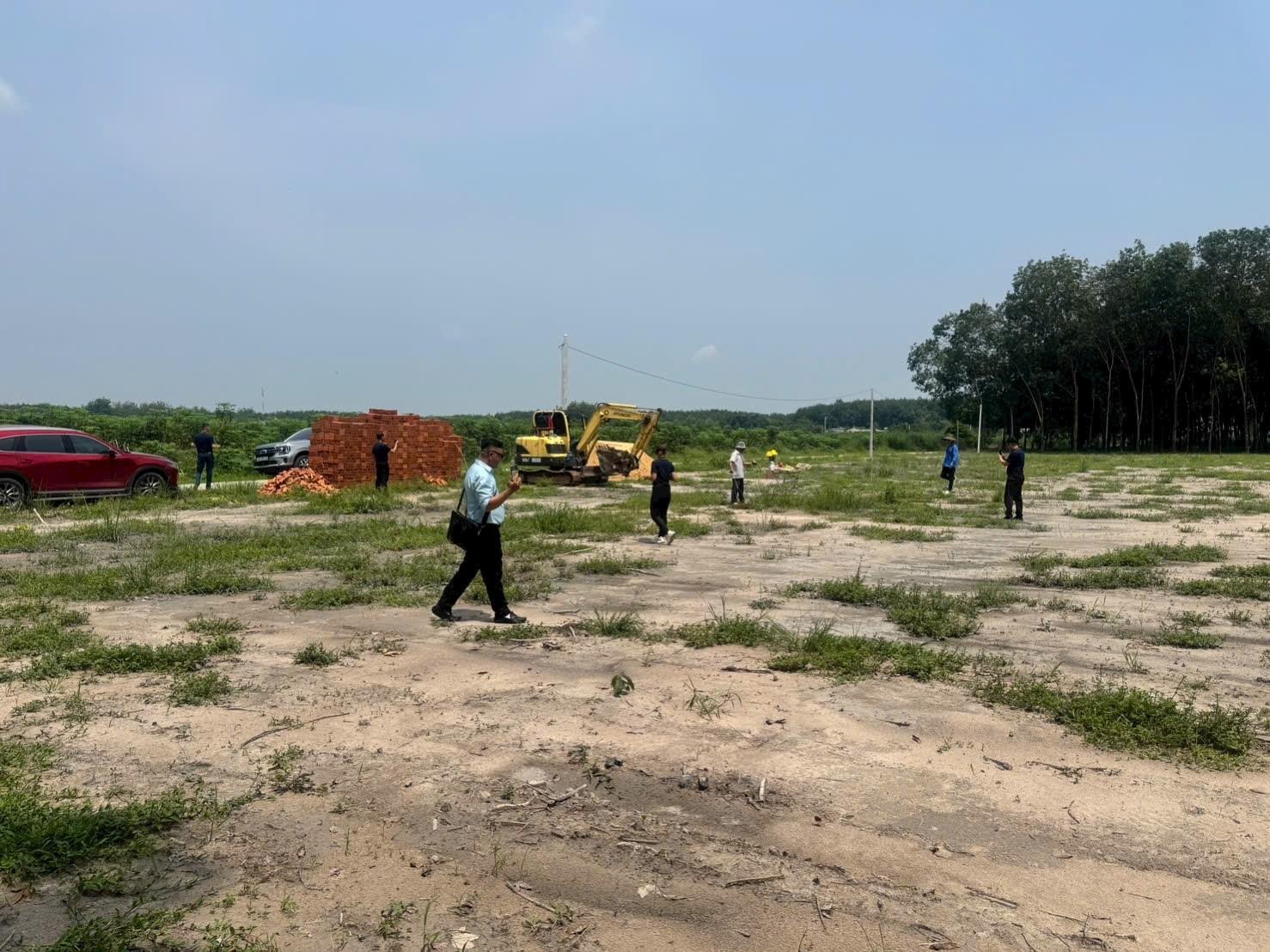Bán gấp lô đất sổ riêng 685 m2 tại Đường Cao Bá Quát - Chơn Thành - Bình Phước, giá 685 tr