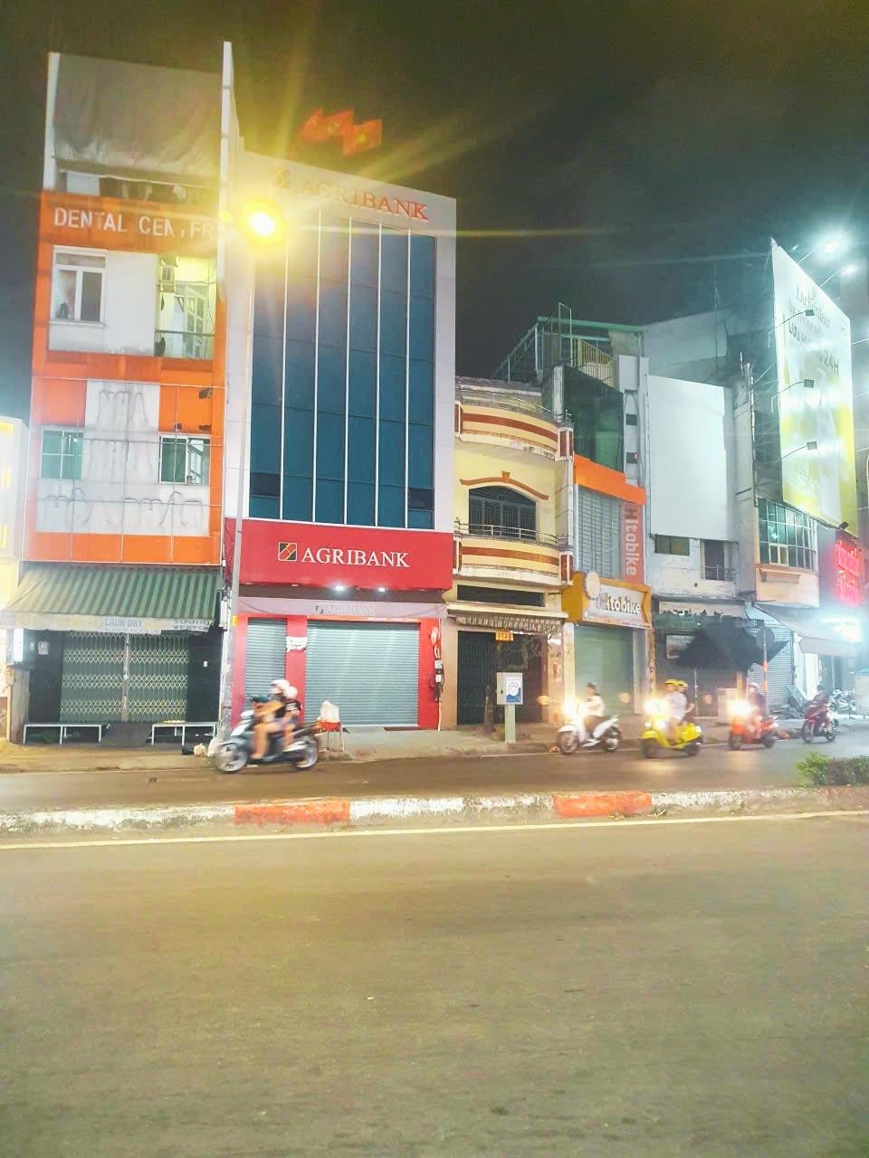 Bán nhanh nhà mặt tiền 134 m2, hướng Tây tại Đường Âu Cơ - 9 - Tân Bình, giá 49 tỷ