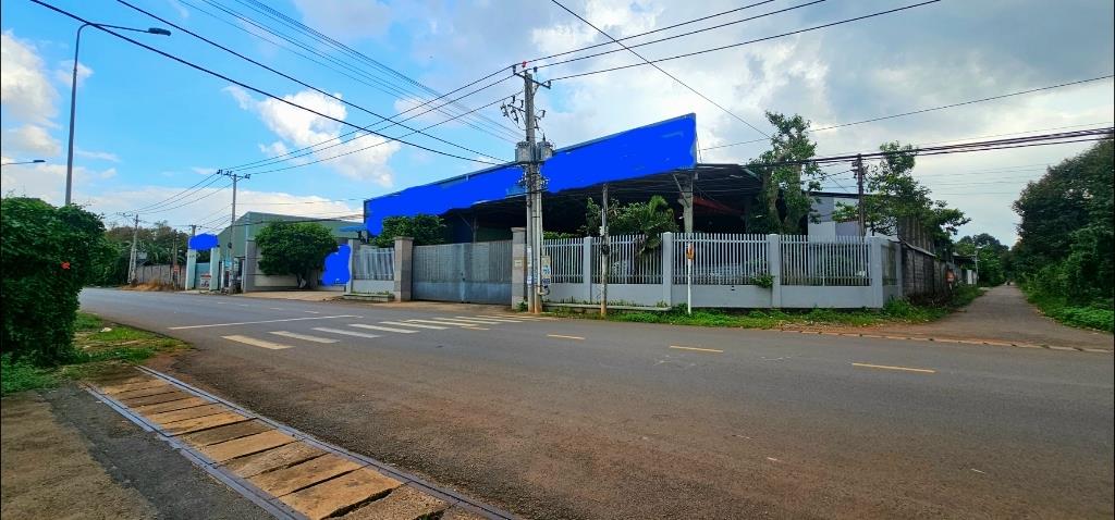 Cần bán gấp nhà sổ hồng riêng 9369 m2 tại Đường Lê Hồng Phong - Xuân Tân - Long Khánh, giá 130 tỷ