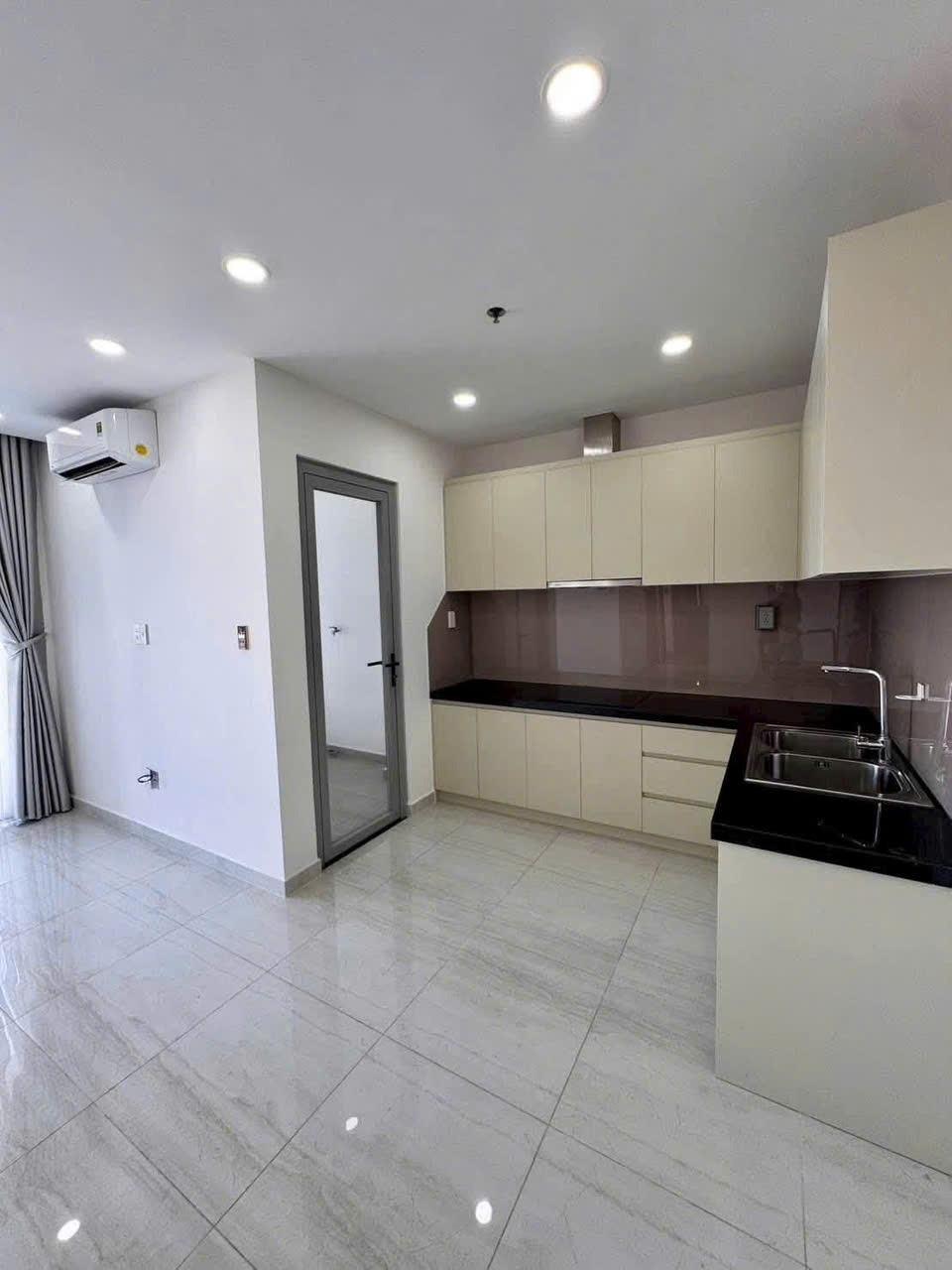 Cho thuê gấp căn hộ chung cư 60 m2 tại Đường Thạnh Xuân 13 - Quận 12, giá 8 triệu/tháng