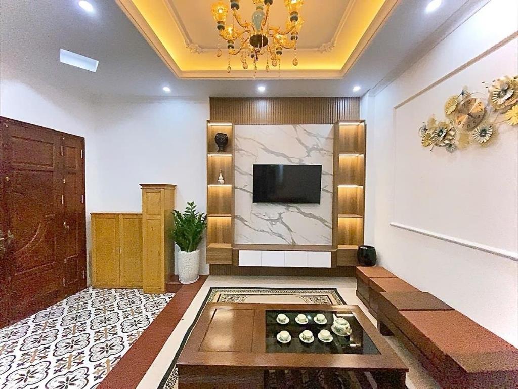 Bán gấp căn nhà đẹp 43 m2 tại Đường Đại Mỗ - Đại Mỗ - Nam Từ Liêm - Hà Nội, giá 12,2 tỷ