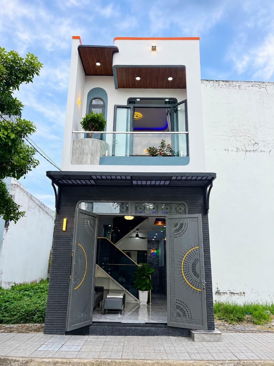 Sở hữu nhà sổ riêng 56 m2, hướng Đông tại Đường Tỉnh lộ 9 - Mỹ Hạnh Bắc - Đức Hòa, giá 2,19 tỷ