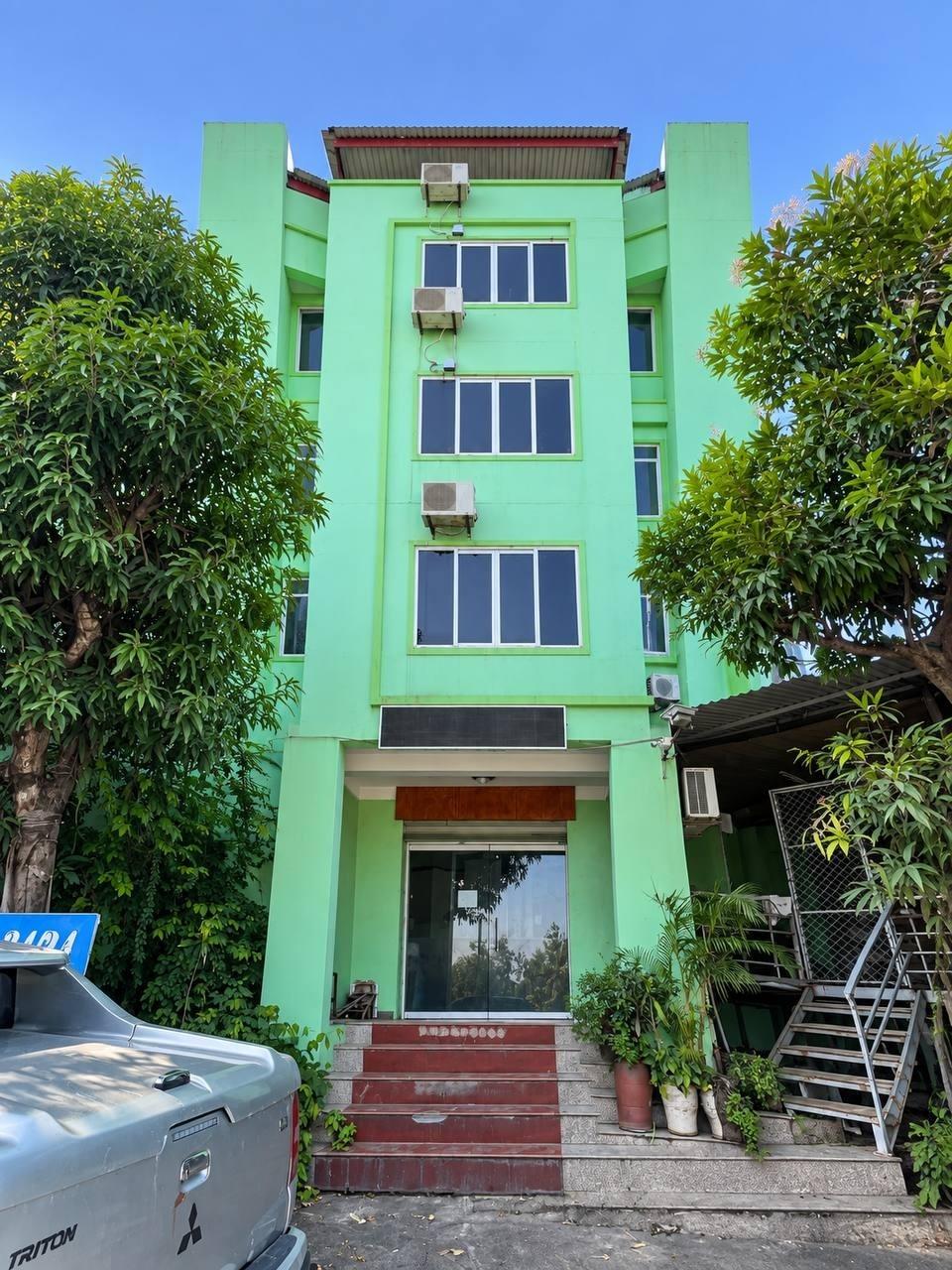 Cần bán nhanh nhà phố 300 m2, hướng Bắc tại Đường 3 - Mai Đình - Sóc Sơn - Hà Nội, giá 28 tỷ