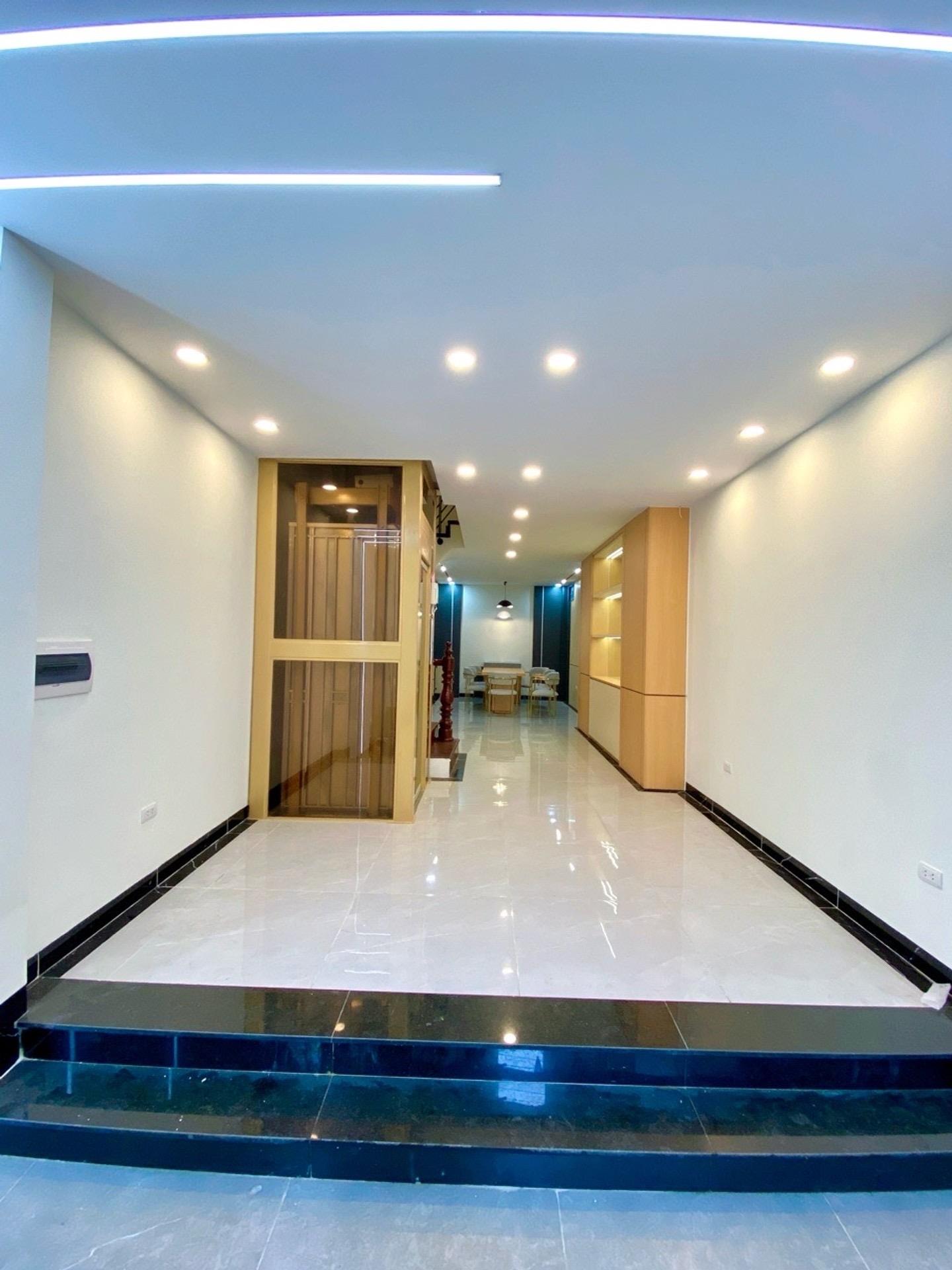 Sở hữu nhà sổ riêng 55 m2, hướng Đông tại Đường Đình Thôn - Mỹ Đình 1 - Nam Từ Liêm, giá 12,99 tỷ