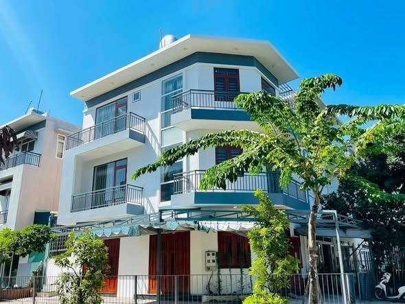 Sở hữu căn biệt thự 127,5 m2, giá 4,5 tỷ tại Đường 824 - Đức Hòa - Đức Hòa - Long An