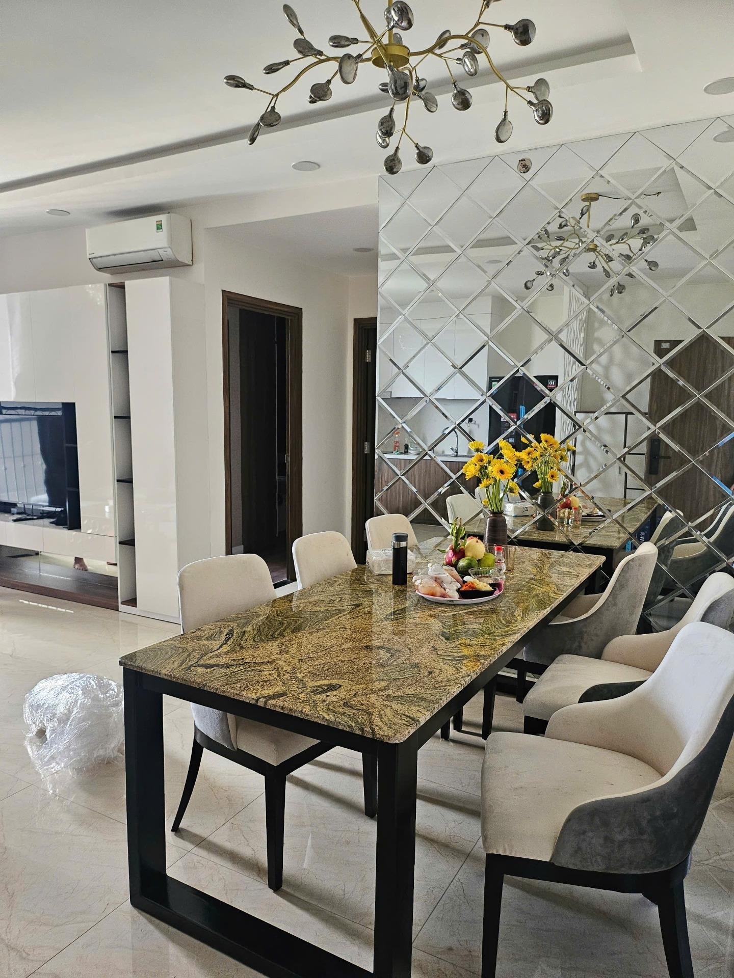 Cho thuê gấp nhà chung cư 70 m2 tại Đường Phạm Văn Đồng - Thủ Đức, giá 14 triệu/tháng
