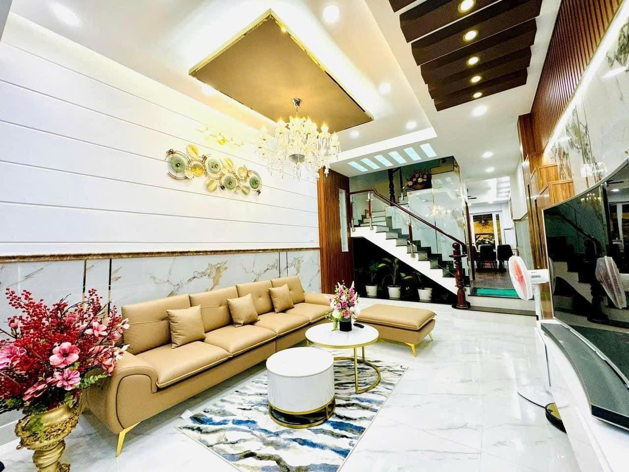 Chuyển nhượng căn nhà đẹp 62 m2 tại Đường Hoàng Diệu 2 - Linh Xuân - Thủ Đức, giá 975 tr