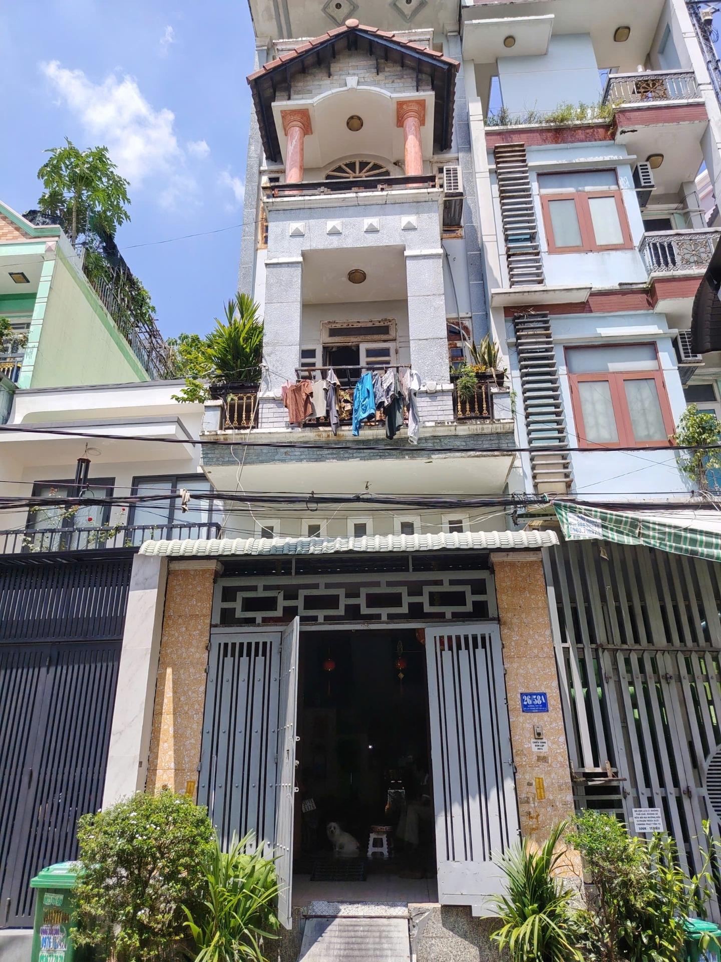 Chuyển nhượng căn nhà riêng 88 m2, hướng Tây-Nam tại Đường Trung Mỹ Tây 9 - Quận 12, giá 6,2 tỷ