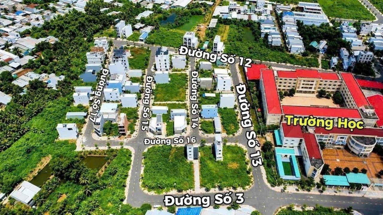 Cần cho thuê gấp nhà mặt phố đẹp tại Đường Hoàng Quốc Việt - Ninh Kiều, 136 m2, giá 345 tỷ/tháng