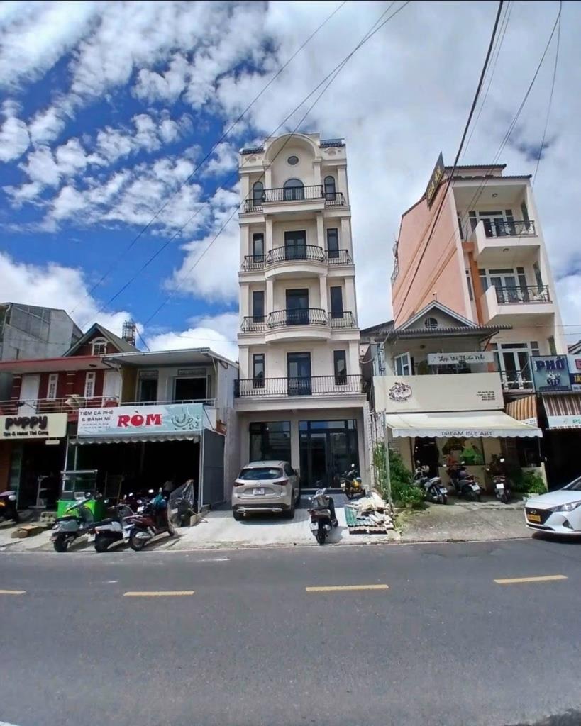 Cần bán gấp bán nhanh nhà mặt phố 70 m2 tại Phố Hai Bà Trưng - 6 - Đà Lạt, giá 0,0155 tr
