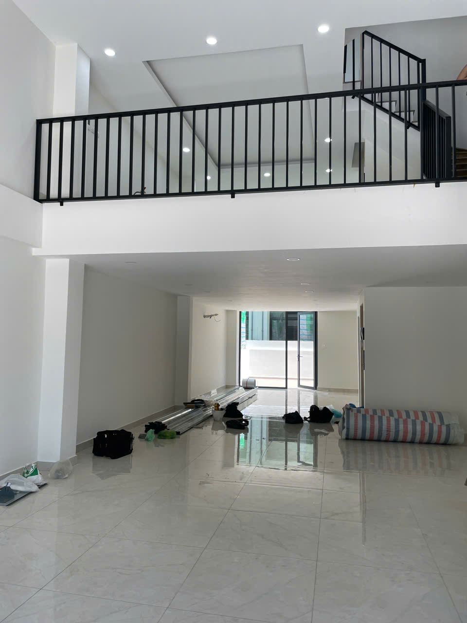 Cho thuê nhà Shophoues mặt tiền phố đi bộ T&T City Millennia trệt 4 lầu, thang máy