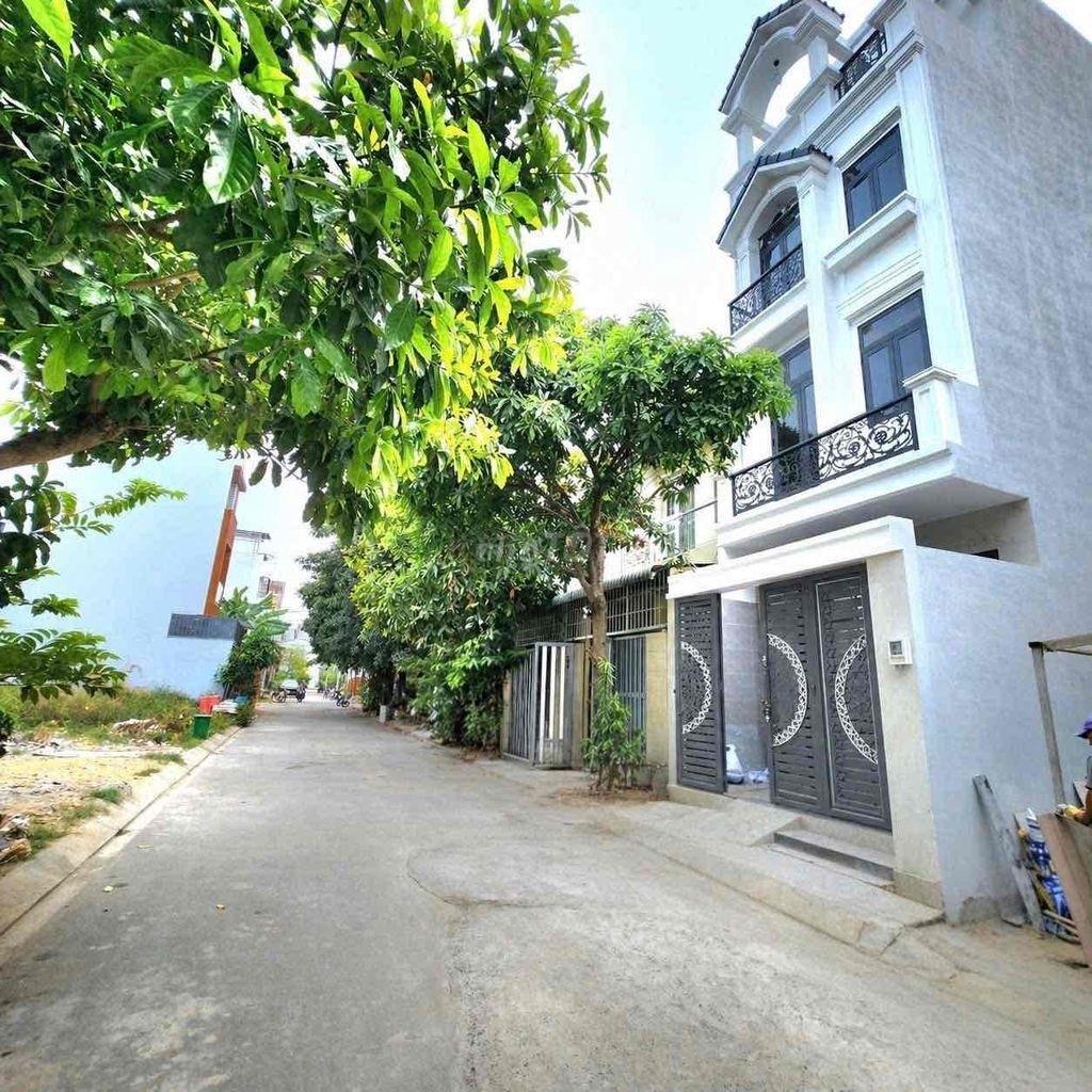 Cần bán gấp nhà sổ hồng riêng 51 m2 tại Quận Thủ Đức - TP Hồ Chí Minh, giá 4 tỷ