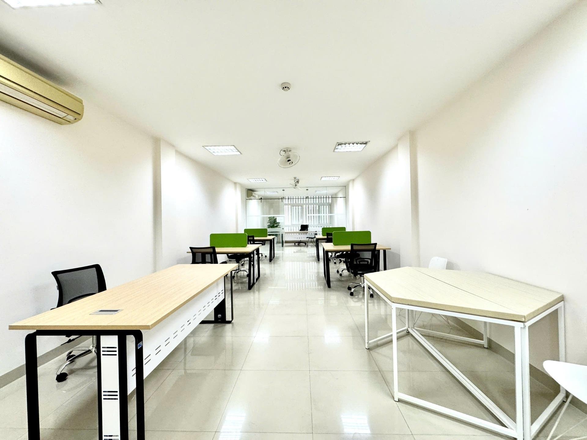 Văn phòng cho team ít người – Vừa đủ sử dụng, tiết kiệm ngân sách