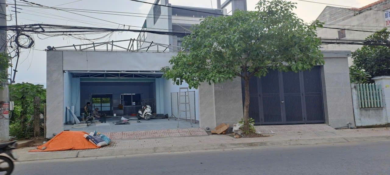 Bán nhà mặt phố 153,60000610351562 m2 tại Đường Thủ Khoa Huân - 5 - Gò Công, giá 12 tr