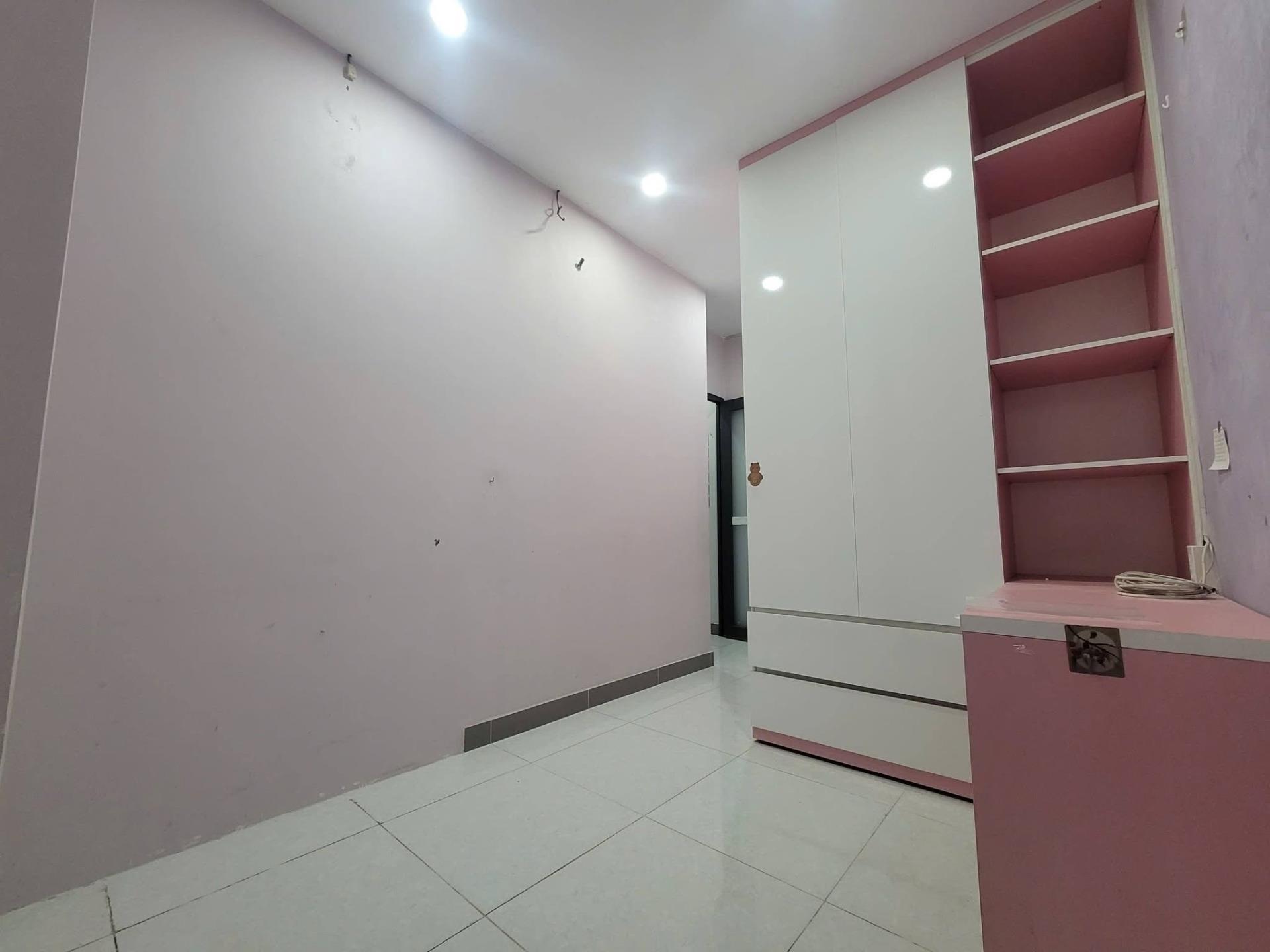 Cần bán nhanh nhà chung cư 52 m2, giá 2 tỷ tại Đường Phan Văn Khỏe - 5 - Quận 6 - TP Hồ Chí Minh