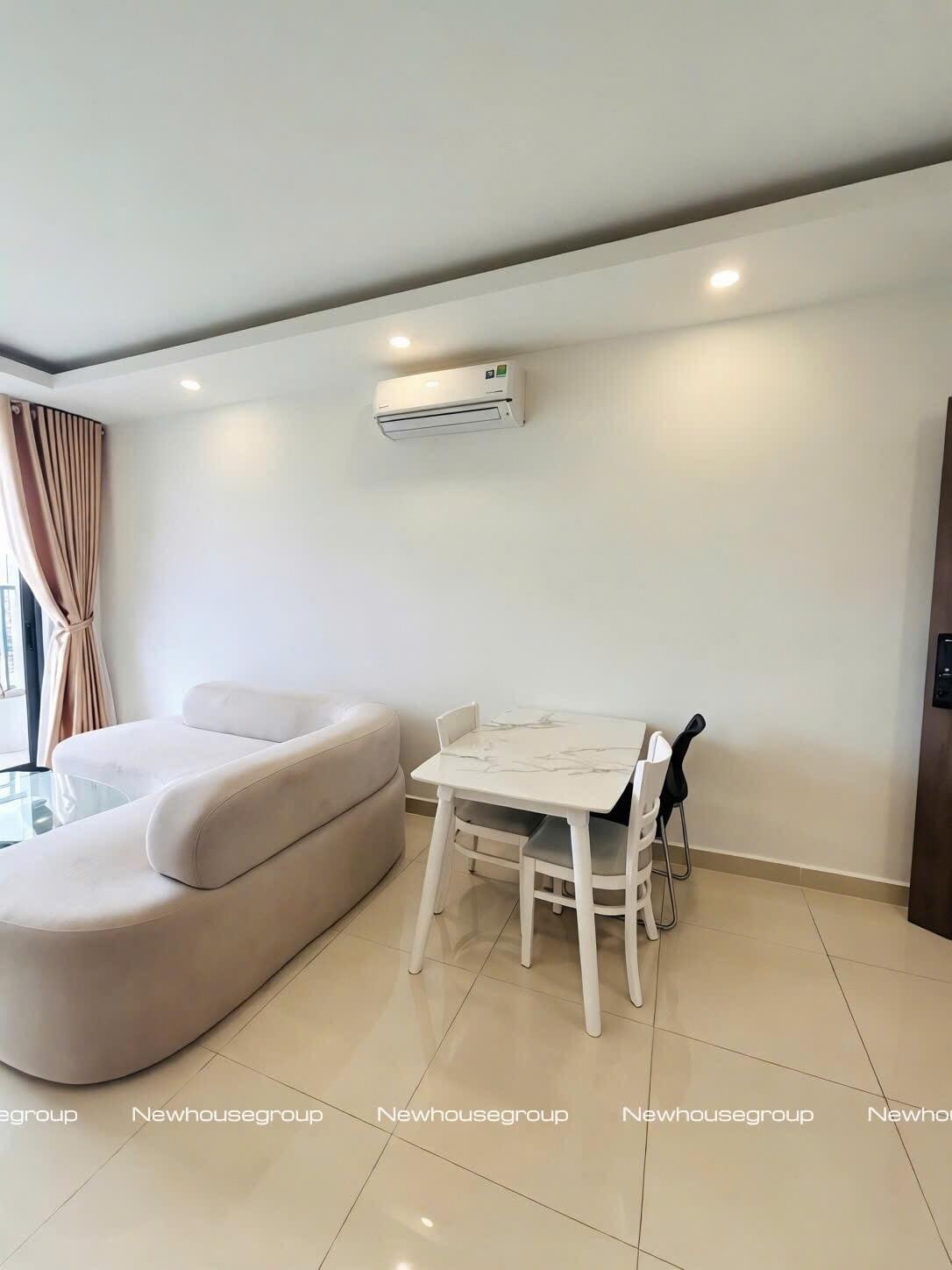 Cần bán gấp căn hộ chung cư 50 m2, hướng Nam, giá 3,03 tỷ tại Quận 7 - TP Hồ Chí Minh