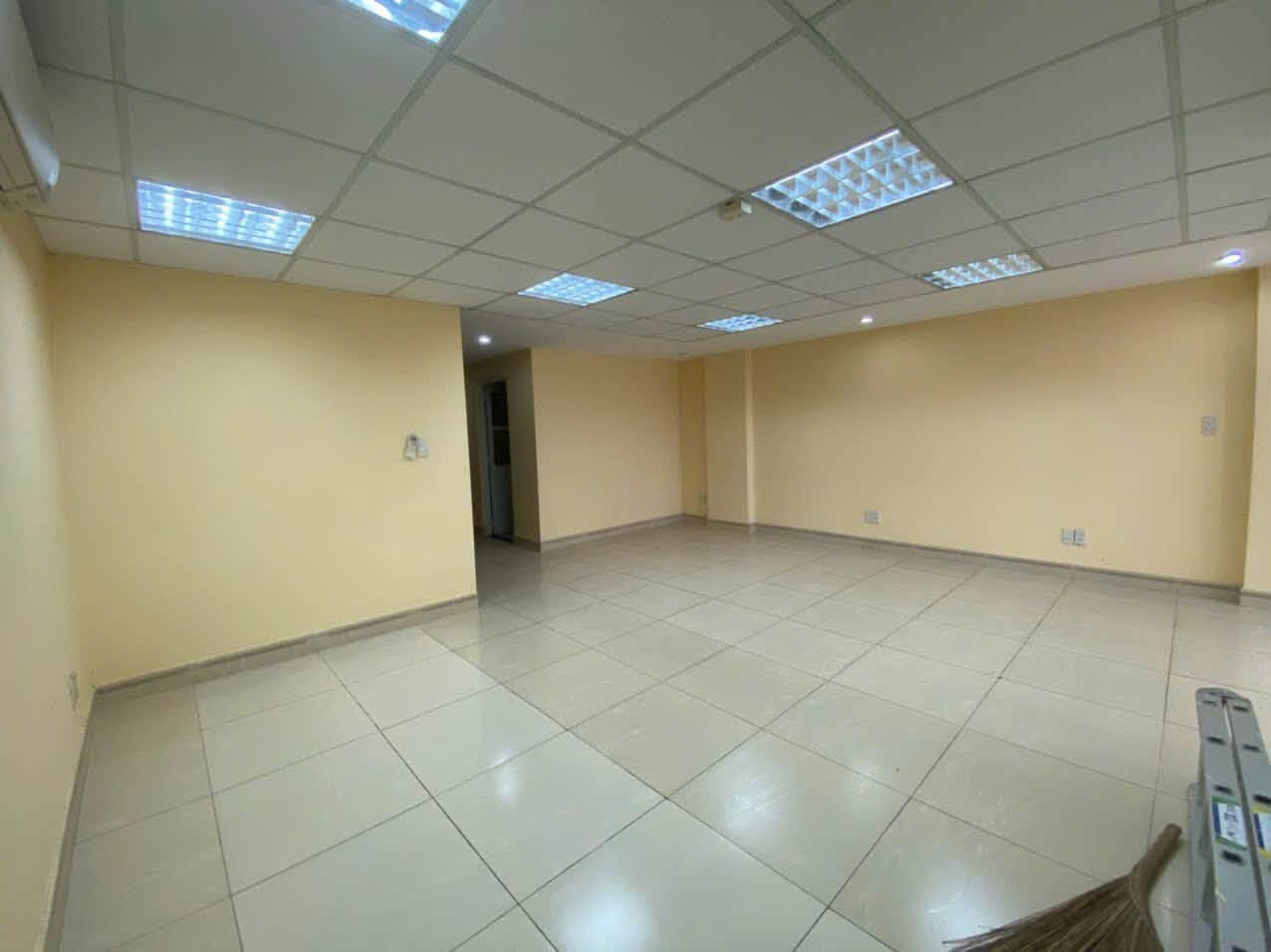 Cho thuê nhà phố khu Hưng Gia có thang máy, Phú Mỹ Hưng, giá 65 triệu