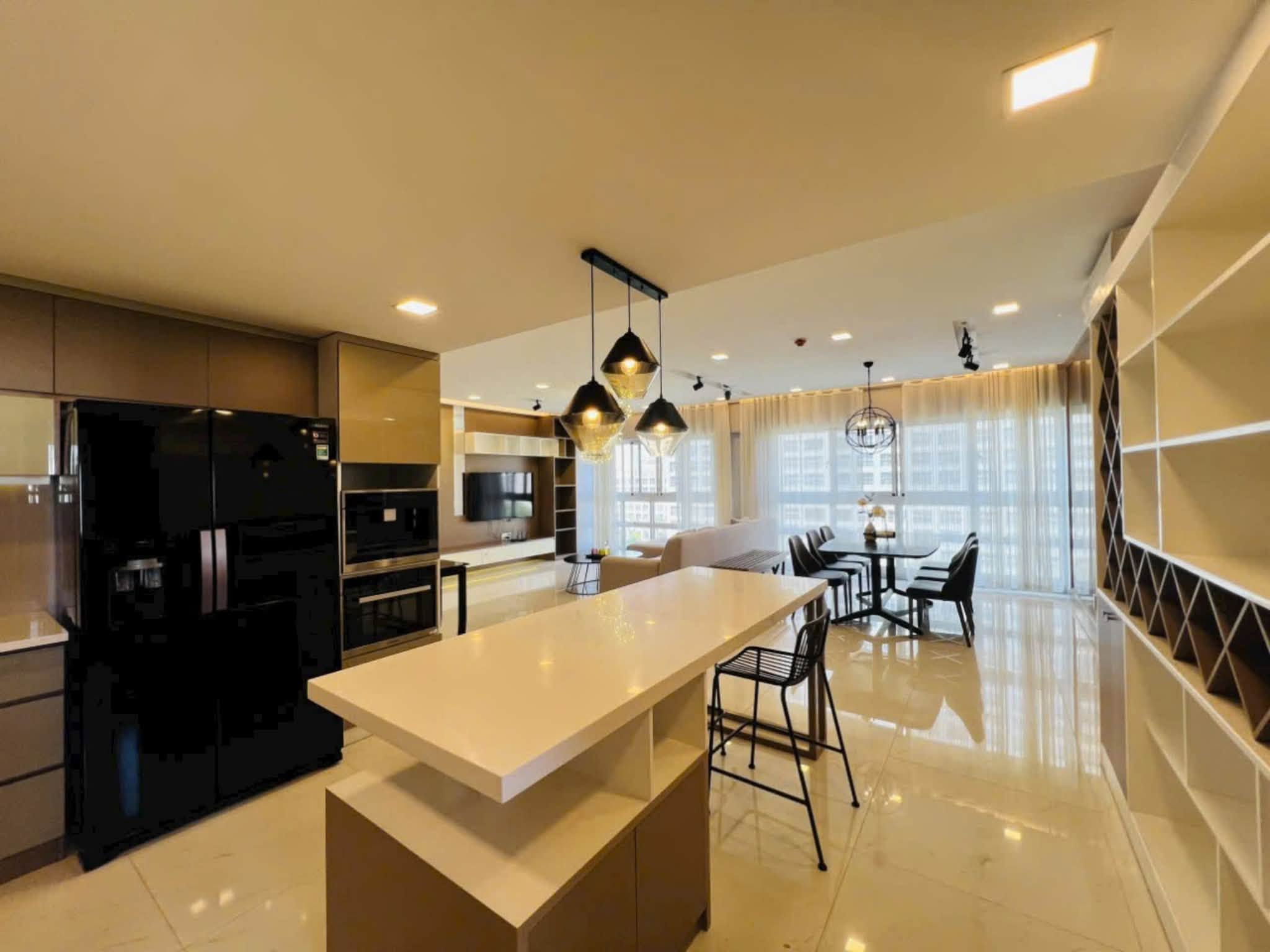 Cho thuê căn hộ 3PN, 2WC, 135m2, Happy Valley, Fun Nội Thất cao cấp