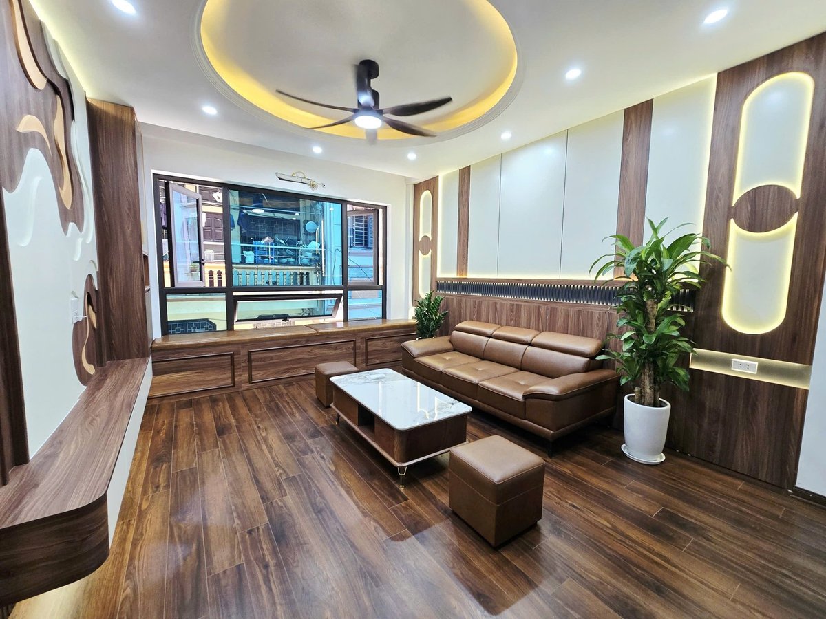 Bán Nhà Nguyễn Xiển. Thanh Xuân. 7 Tầng Thang Máy. Ô Tô. DT 32m2. MT 4m. Giá 16.4 Tỷ