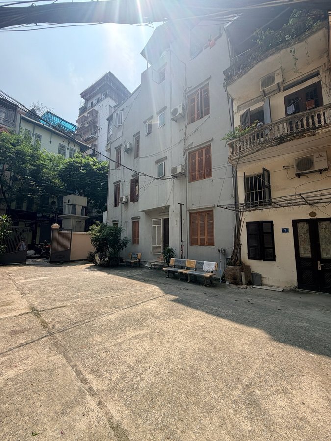 Bán Nhà Vạn Bảo. Ba Đình. Ô Tô. DT 34m2. MT 3m. 4 Tầng. Giá 10.9 Tỷ.