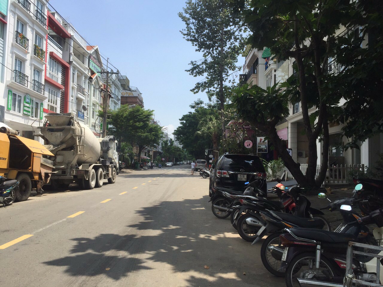 Cho thuê nhà phố Hưng Gia đường lớn 17m, Phú Mỹ Hưng, giá 60tr/tháng