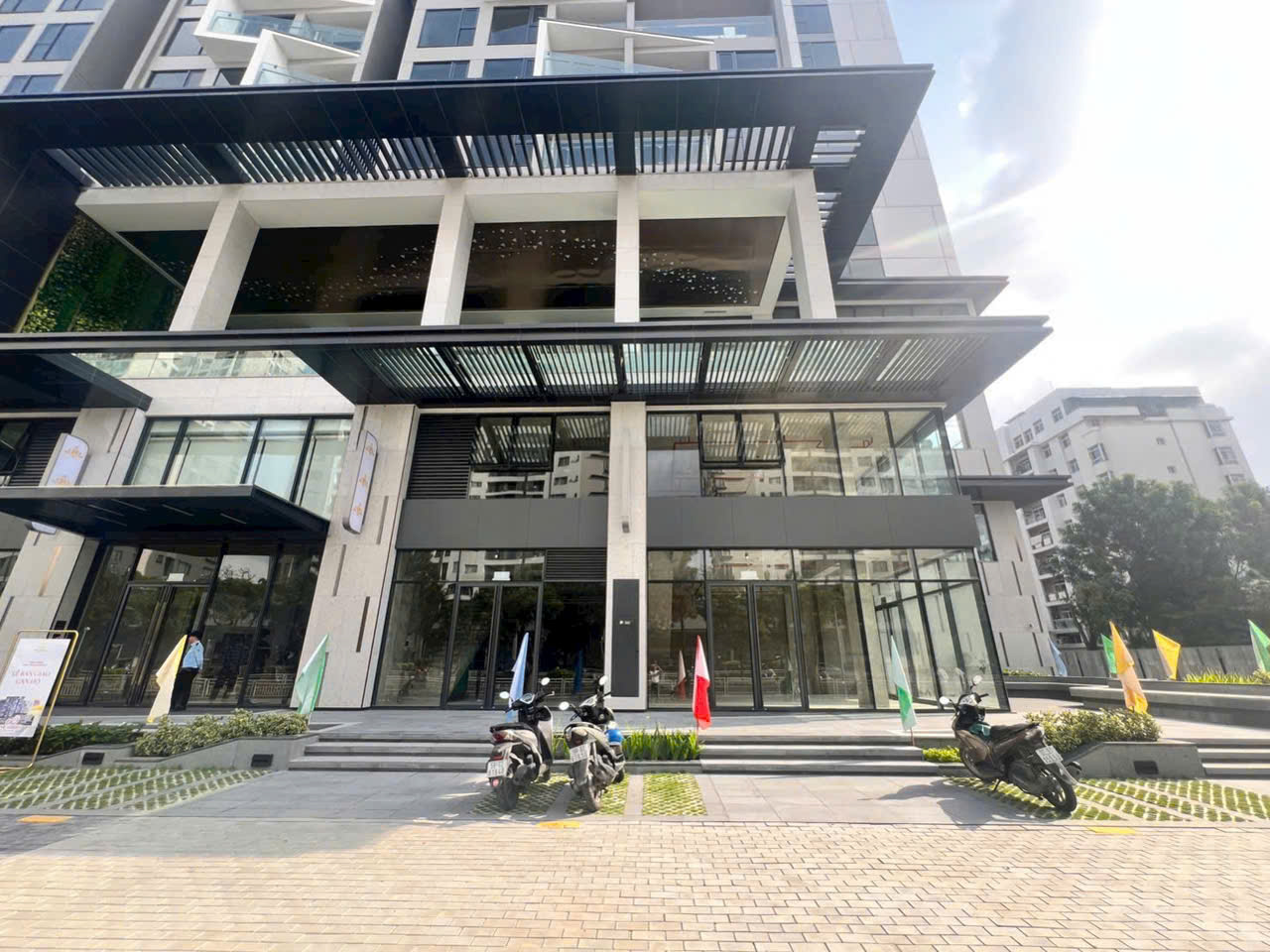 Cho thuê căn shophouse mặt tiền Nguyễn Lương Bằng The Aurora Phú Mỹ Hưng giá 75 triệu