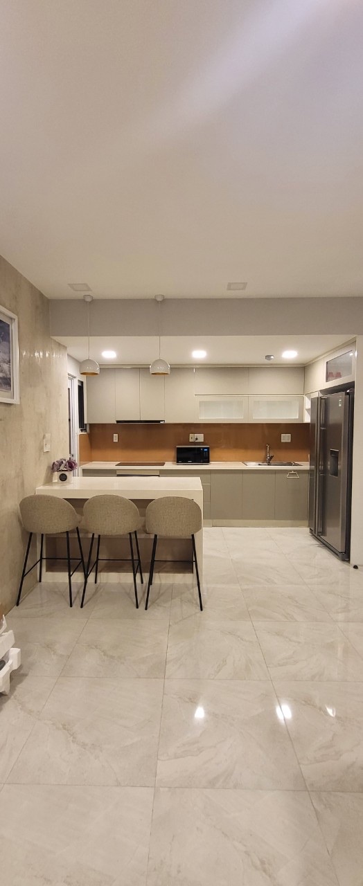Bán gấp CHCC Happy Valley, DT 100m2, TK 3 phòng ngủ, 2 toilet, NTDD, lầu cao, giá tốt 10,8 tỷ