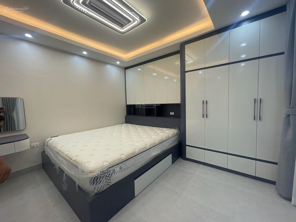 Bán Nhà 2 Mặt Ngõ Thái Thịnh. Đống Đa. 6 Tầng Thang Máy. Ô Tô. DT 62m2. MT 3.6m. Giá 18.4 Tỷ.