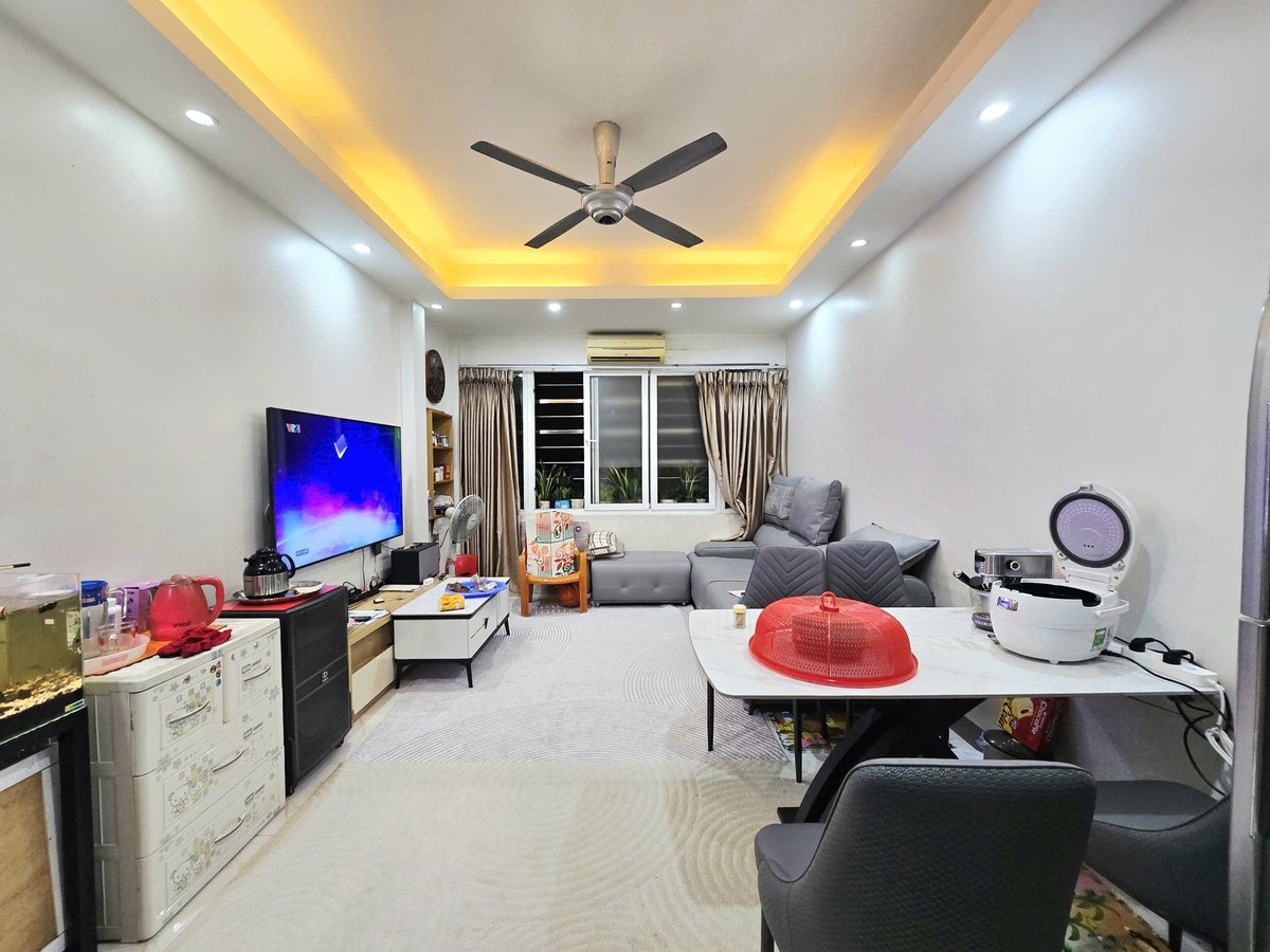 Bán Nhà Thái Thịnh. Đống Đa. Ô Tô. DT 37m2. MT 3.7m. 5 Tầng. Giá 15.8 Tỷ.