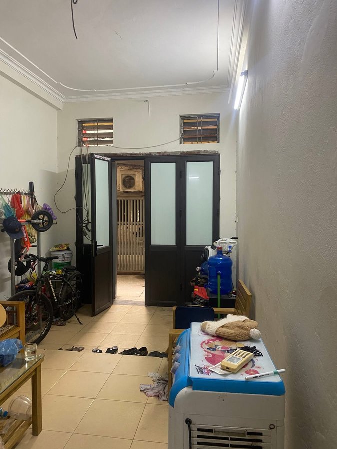 Bán Đất Mặt Phố Hoa Bằng. Cầu Giấy. Lô Góc. Ô Tô. DT 100m2. MT 5m. Giá 38.3 Tỷ.