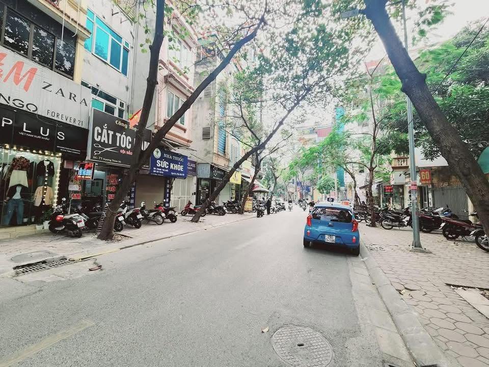 CHƯA ĐẾN 350TR/M2 TÒA VĂN PHÒNG MẶT PHỐ HOÀNG VĂN THÁI – 9 TẦNG THANG MÁY – FULL KHÁCH THUÊ  