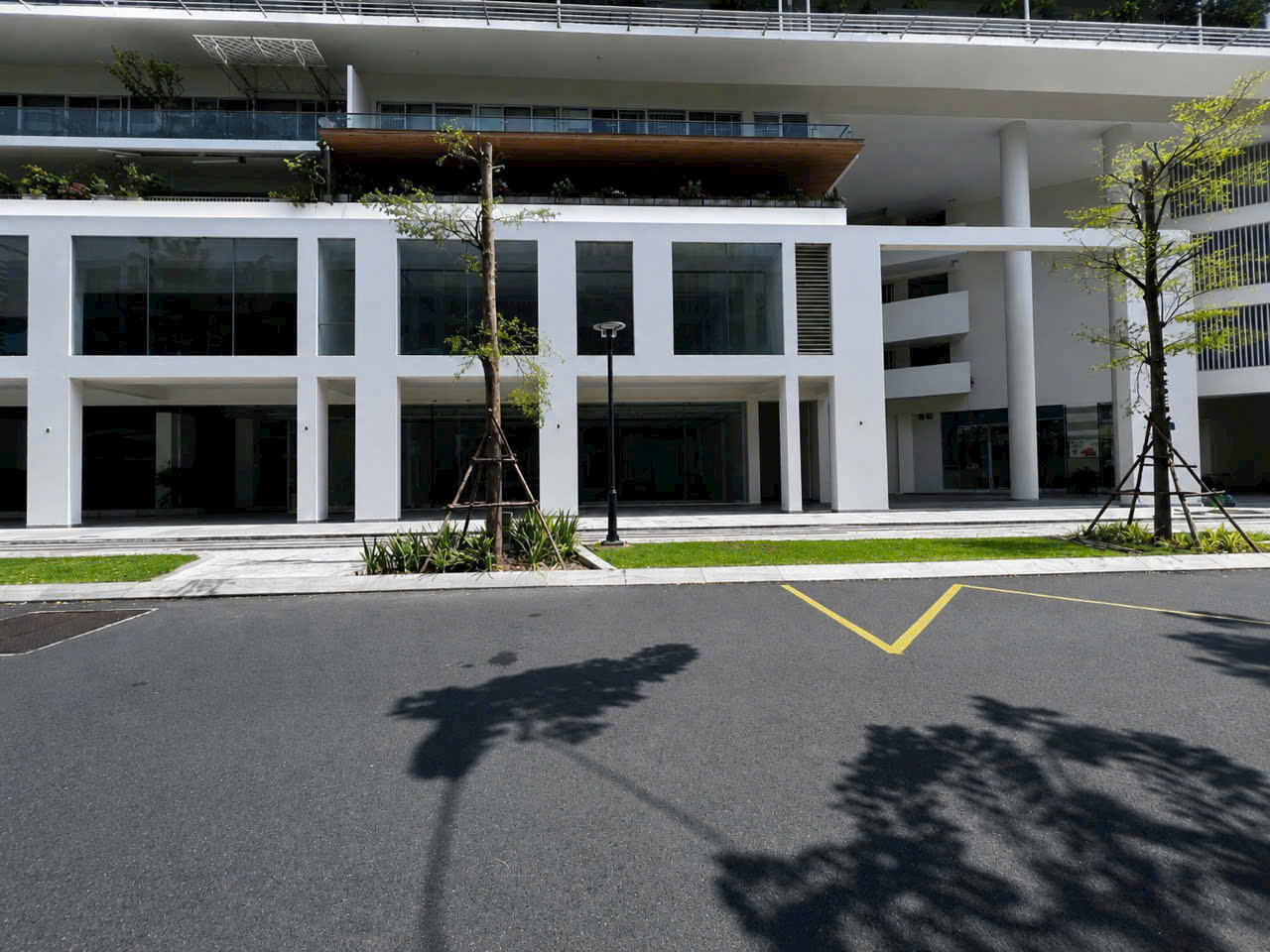 CHO THUÊ SHOPHOUSE GARDEN PLAZA, PHÚ MỸ HƯNG, LÔ GÓC 2 MẶT TIỀN, 313M2 GIÁ TỐT
