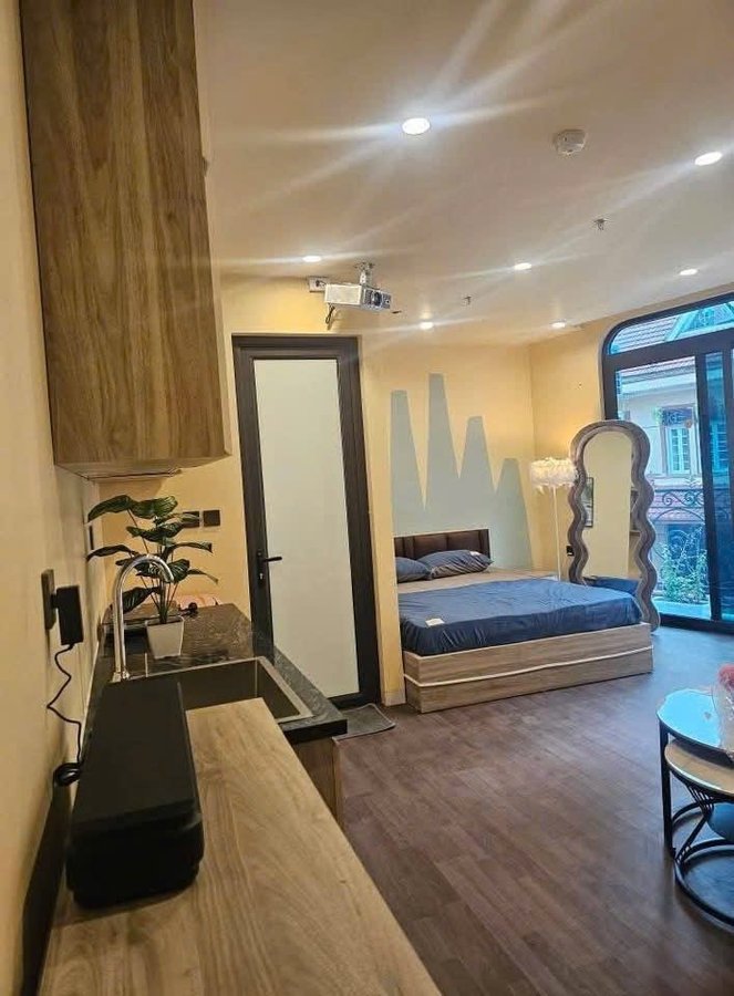 Bán Nhà Đội Cấn. Ba Đình. Thang Máy. Lô Góc. Ô Tô. DT 84m2. MT 4.2m. Giá 39.8 Tỷ.