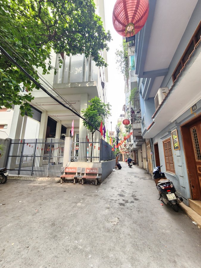 Bán Nhà Chợ Khâm Thiên. Đống Đa. Lô Góc. 8 Tầng Thang Máy. DT 78m2. MT 11m. Giá 20.4 Tỷ.