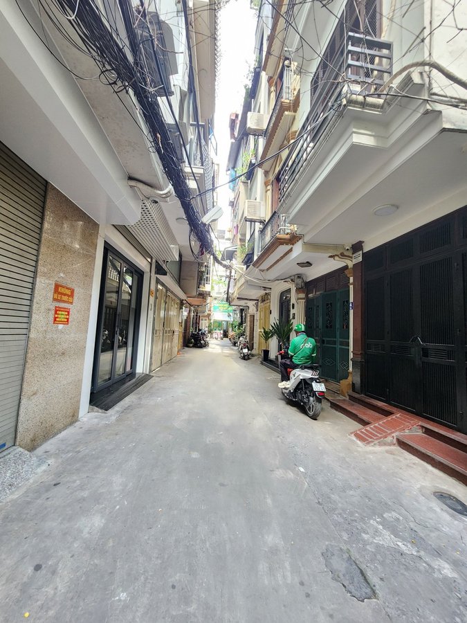 Bán Nhà Triệu Việt Vương. Hai Bà Trưng. Thang Máy. Ô Tô. DT 52m2. MT 6m. Giá 24.9 Tỷ.