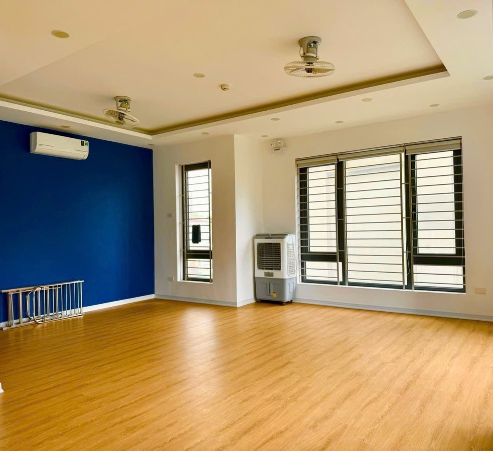 Bán Nhà Nguyễn Trãi. Thanh Xuân. Thang Máy. Lô Góc. Ô Tô. Vỉa Hè. DT 136m2. Giá 65.5 Tỷ.