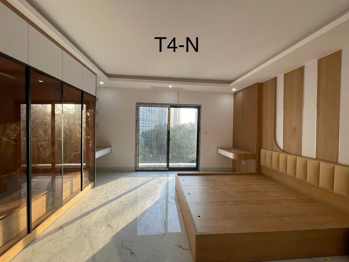 Bán Nhà Dương Văn Bé. Hai Bà Trưng. Thang Máy. Ô Tô. DT 51m2. MT 4.4m. Giá 13.7 Tỷ.