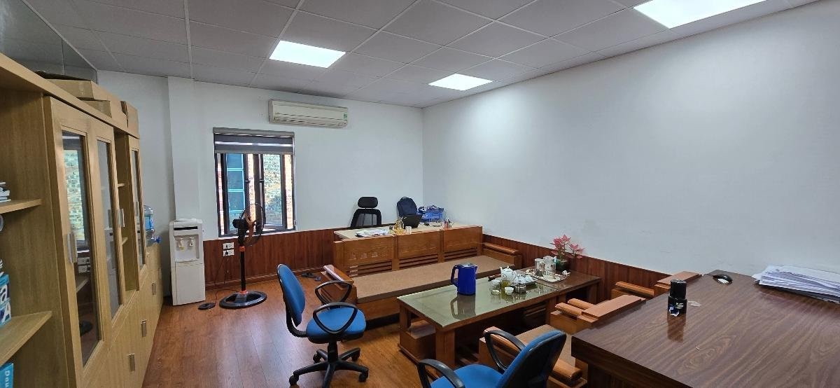 Bán Nhà KĐT Linh Đàm. Hoàng Mai. Thang Máy. Ô Tô. Vỉa Hè. DT 210m2. Giá 59.5 Tỷ.