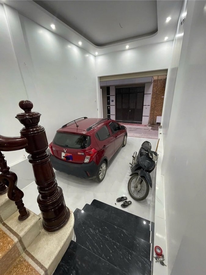 Bán Nhà Đường Hoàng Mai. Ô Tô. DT 45m2. MT 3.6m. 4 Tầng. Giá 11.9 Tỷ.
