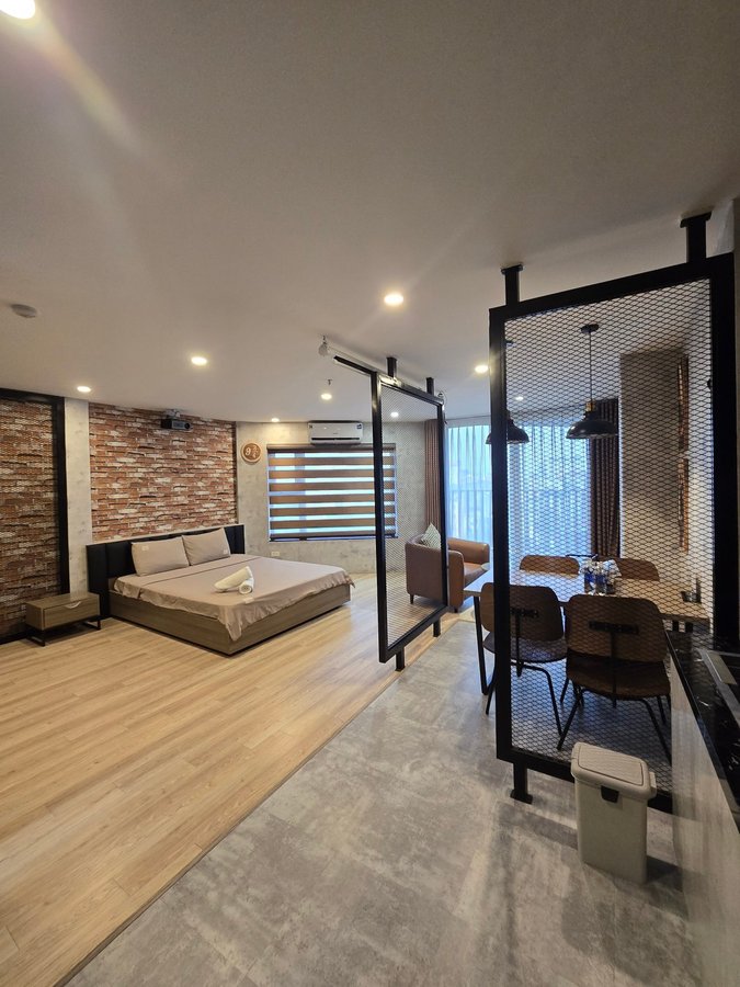Bán Nhà Mặt Phố Hồ Giám. Đống Đa. Thang Máy. Ô Tô. Vỉa Hè. DT 90m2. MT 6m. Giá 38.8 Tỷ.