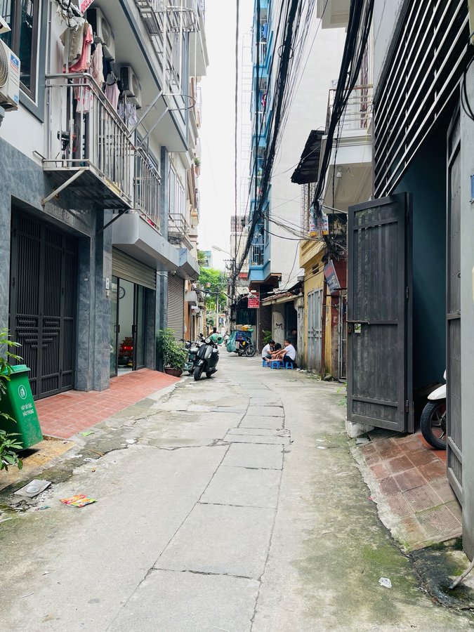Bán Nhà Kim Giang. Thanh Trì. Ô Tô. DT 65m2. MT 6.5m. 4 Tầng. Giá 11.8 Tỷ.