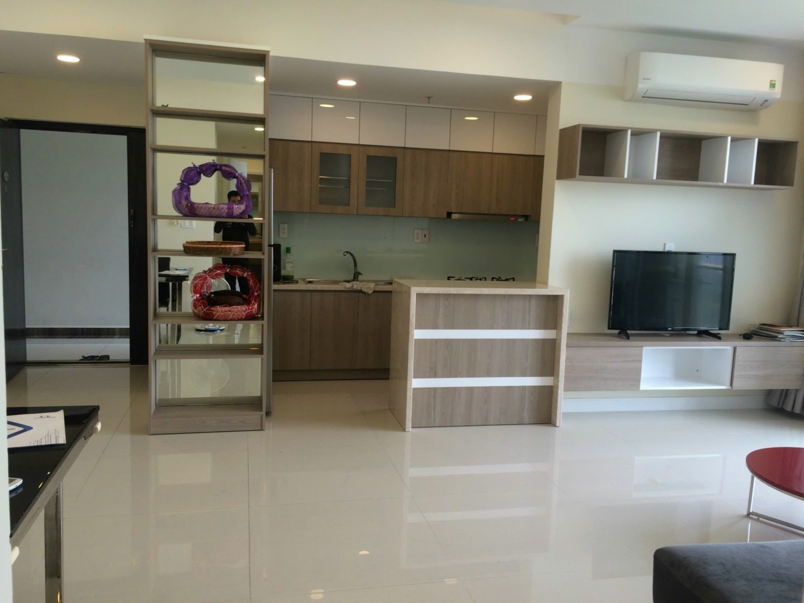 Cho thuê căn hộ 2PN, tại Green Valley, full nội thất nhà đẹp giá tốt